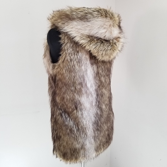Anthropologie Jackets & Blazers - Anthropologie BB Dakota Hooded Faux Fur Vest